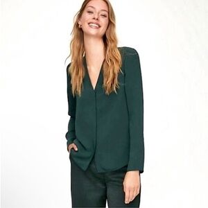 Babaton | AKIRA Satin Blouse - Hunter Green